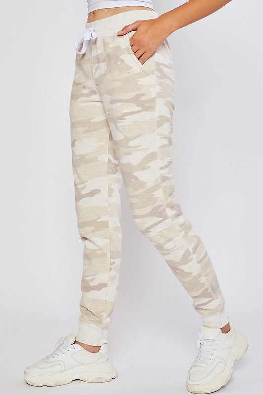 Relaxed Fit Jogger - Beige Camo Photo two