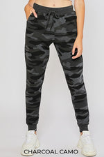 Relaxed Fit Jogger - Charcoal Camo Photo four
