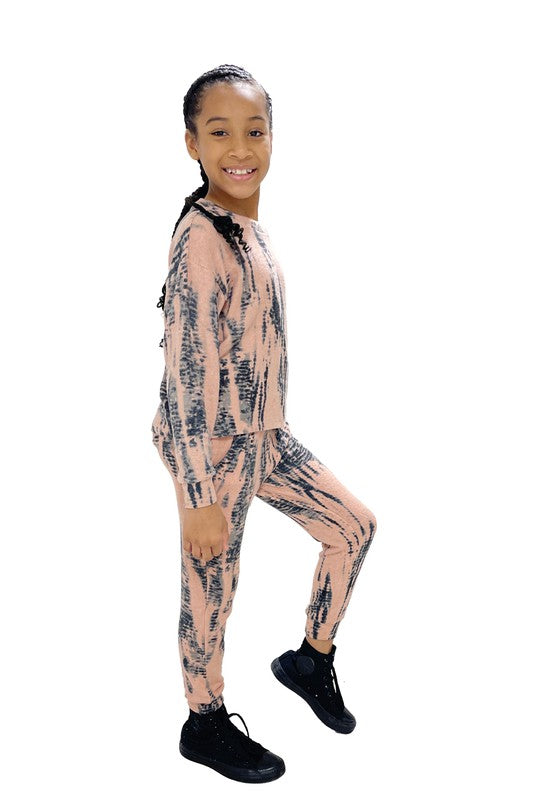 Kids Peach Tie Dye Lounge Set - Pullover & Joggers Photo two