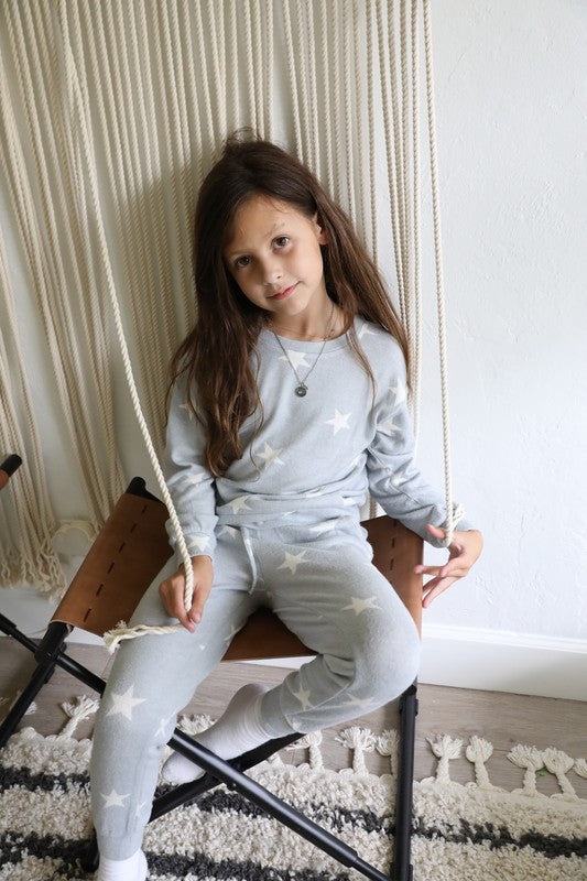 Kids Grey Star Lounge Set - Pullover & Joggers Photo two