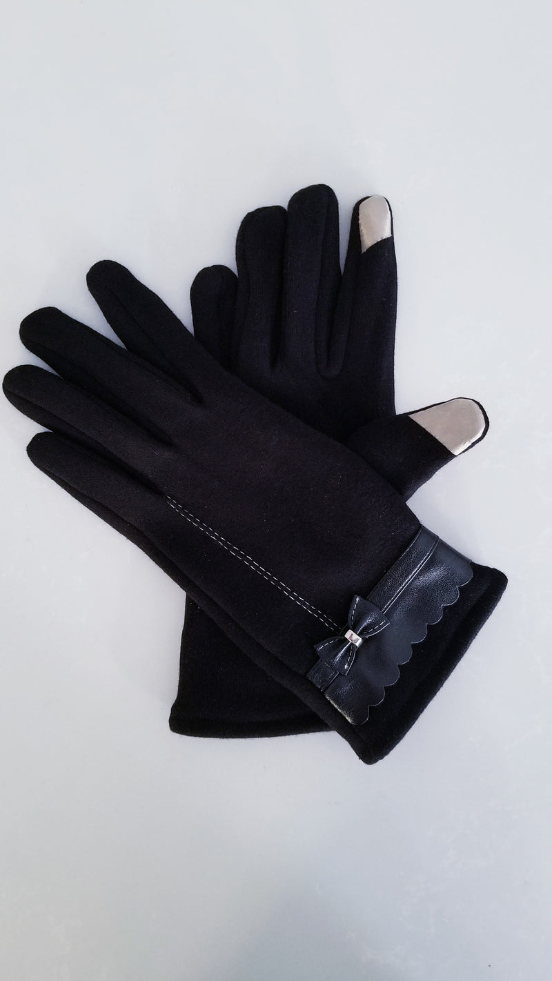 Bow Suede Gloves Photo two