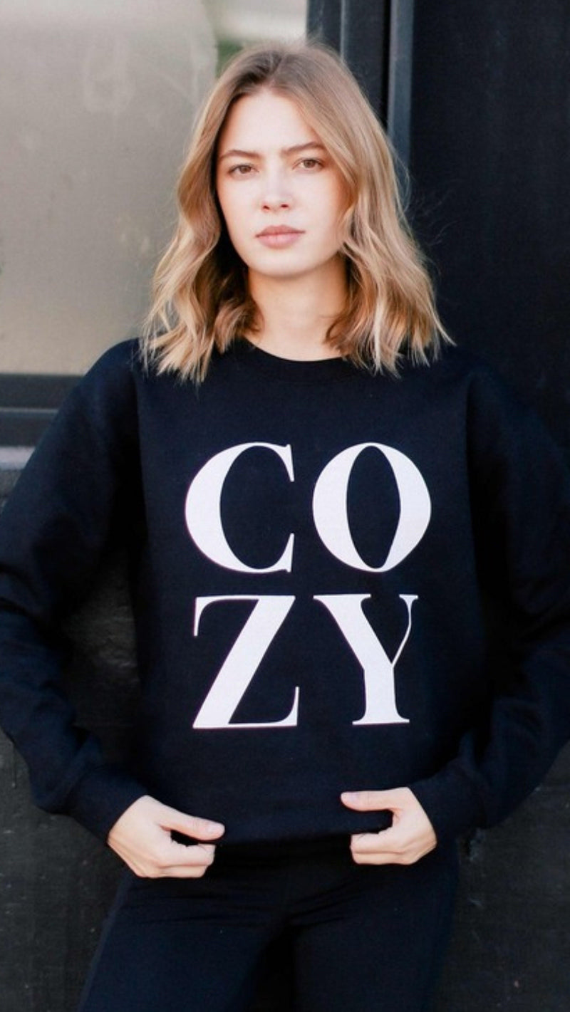 Cozy Sweatshirt - Black.